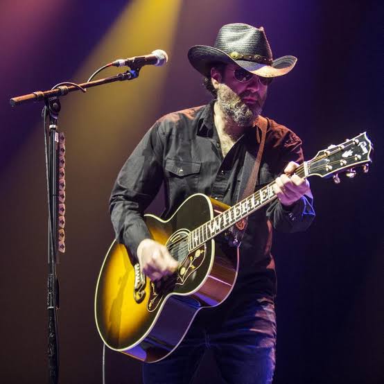Wheeler Walker Jr. playing live